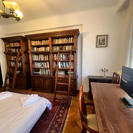 Apartment Unique In The Heart Of The Bucharest